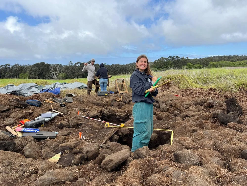 Abygale Claus excavating at the UH fieldschool site.