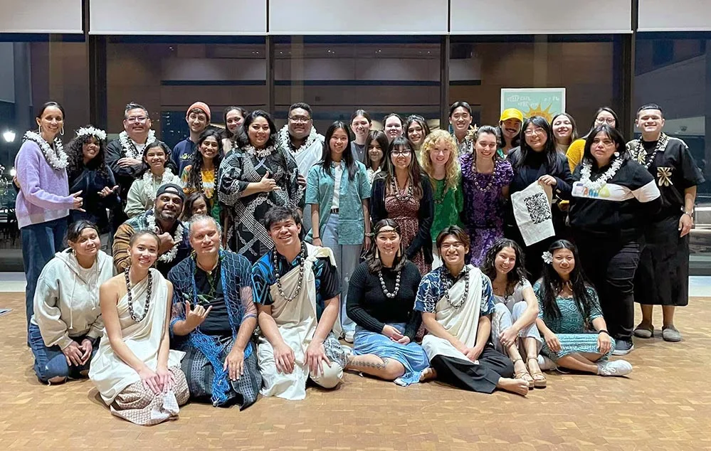 Dr Lelemia Irvine, ‘Ulise Funaki, and Sinamoni Valikoula pictured with Yale’s Indigenous Peoples of Oceania club, other Yale students, and members of the community at the first Pasifika Festival.